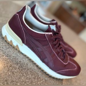 ONITSUKA TIGER Unisex Sneaker